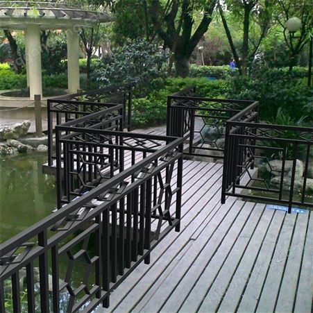 公园装饰铁艺栏杆 定制铁艺栏杆
