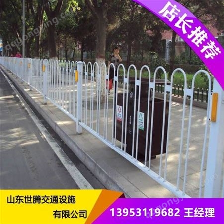 山东厂家 车道隔离栏 京式护栏 公路防护栏板可定制安装 世腾控股直销