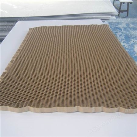 厂家蜂窝板高强度蜂窝纸板包装用蜂窝纸芯板防震蜂窝纸板
