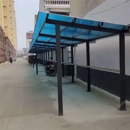 北京挡雨棚制作 透明阳光板材质车棚 露台棚